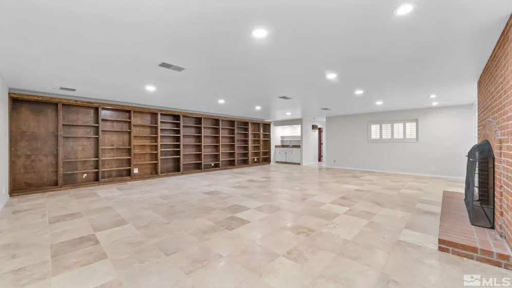 4947 Lakeridge, Reno, Nevada 89509, 4 Bedrooms Bedrooms, ,4 BathroomsBathrooms,Residential,Residential,Lakeridge,250004341