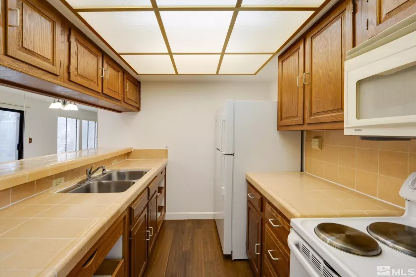 181 Lake Glen, Carson City, Nevada 89703, 2 Bedrooms Bedrooms, ,2 BathroomsBathrooms,Residential,Residential,Lake Glen,250004721