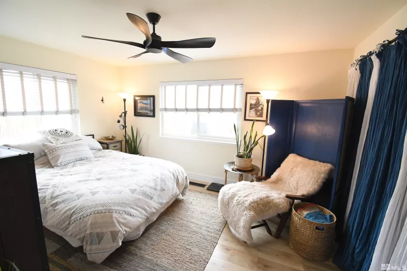 8653 Piper, Reno, Nevada 89506, 3 Bedrooms Bedrooms, ,2 BathroomsBathrooms,Residential,Residential,Piper,250004669