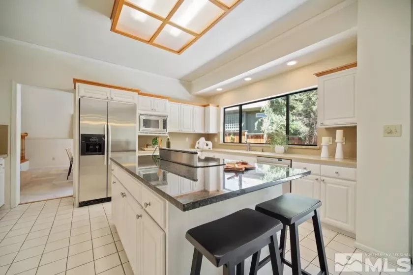 2295 Manzanita, Reno, Nevada 89509, 4 Bedrooms Bedrooms, ,3 BathroomsBathrooms,Residential,Residential,Manzanita,250004497