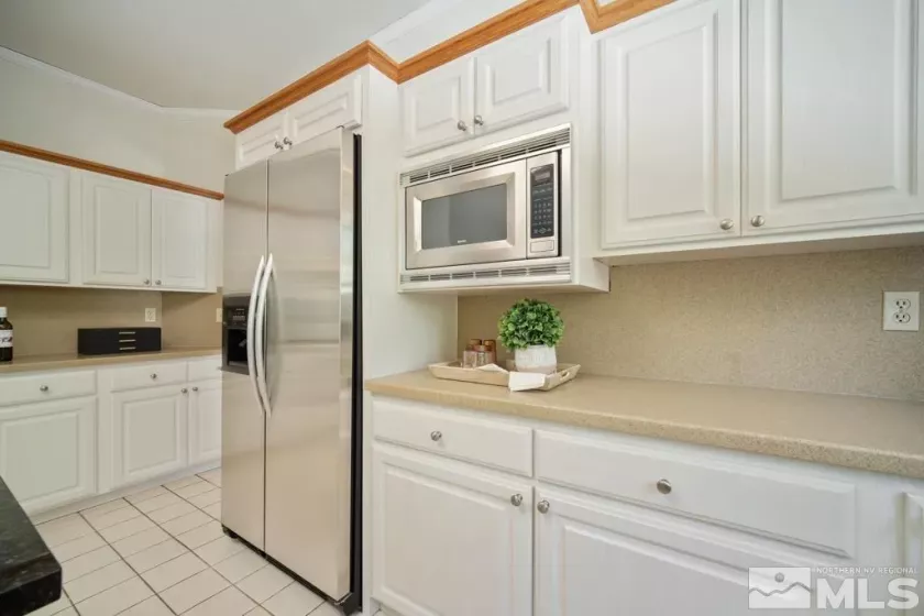 2295 Manzanita, Reno, Nevada 89509, 4 Bedrooms Bedrooms, ,3 BathroomsBathrooms,Residential,Residential,Manzanita,250004497