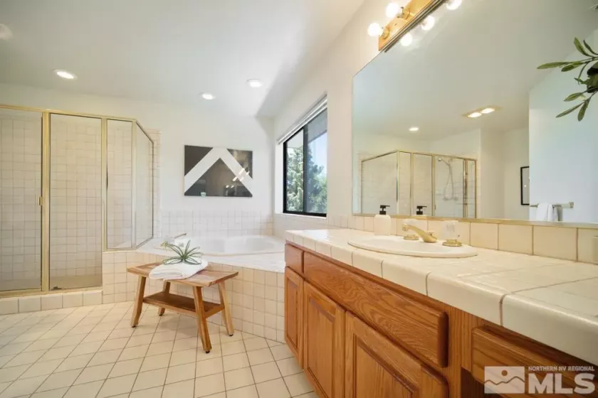 2295 Manzanita, Reno, Nevada 89509, 4 Bedrooms Bedrooms, ,3 BathroomsBathrooms,Residential,Residential,Manzanita,250004497