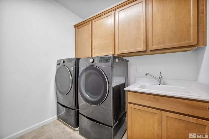 2248 Musselshell, Sparks, Nevada 89436, 4 Bedrooms Bedrooms, ,3 BathroomsBathrooms,Residential,Residential,Musselshell,250004864