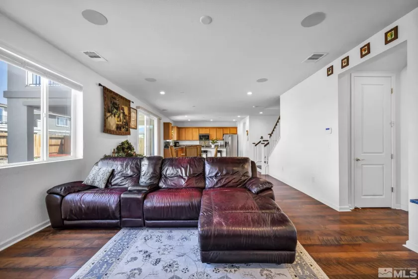 2248 Musselshell, Sparks, Nevada 89436, 4 Bedrooms Bedrooms, ,3 BathroomsBathrooms,Residential,Residential,Musselshell,250004864