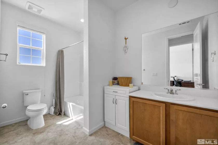 2248 Musselshell, Sparks, Nevada 89436, 4 Bedrooms Bedrooms, ,3 BathroomsBathrooms,Residential,Residential,Musselshell,250004864