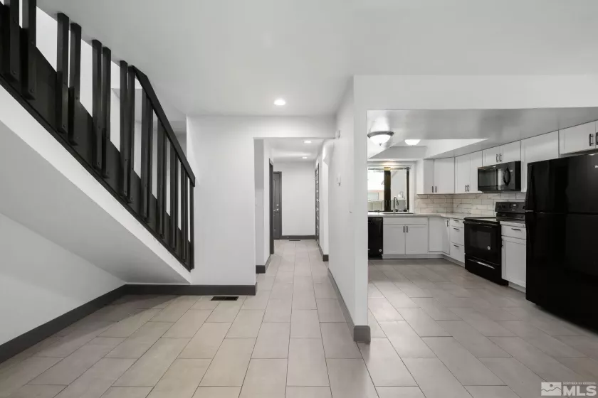 2013 Tremont, Reno, Nevada 89509, 2 Bedrooms Bedrooms, ,3 BathroomsBathrooms,Residential,Residential,Tremont,250004975