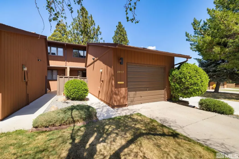 2013 Tremont, Reno, Nevada 89509, 2 Bedrooms Bedrooms, ,3 BathroomsBathrooms,Residential,Residential,Tremont,250004975