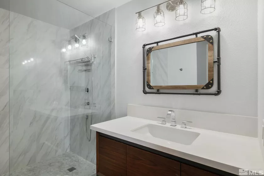 2013 Tremont, Reno, Nevada 89509, 2 Bedrooms Bedrooms, ,3 BathroomsBathrooms,Residential,Residential,Tremont,250004975