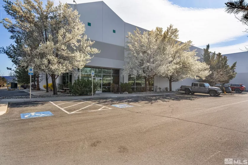 12815 Old Virginia, Reno, Nevada 89521, ,Commercial Lease,Manufactured,Old Virginia,250004075