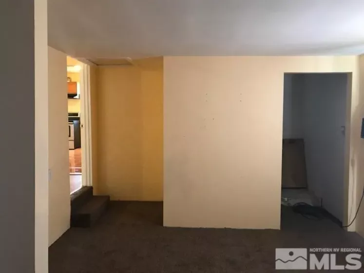 1300 Nannette, Reno, Nevada 89502, 2 Bedrooms Bedrooms, ,2 BathroomsBathrooms,Residential,Residential,Nannette,240005328
