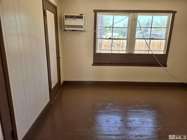 380 B, Hawthorne, Nevada 89415, ,Commercial Sale,Residential,B,240015315