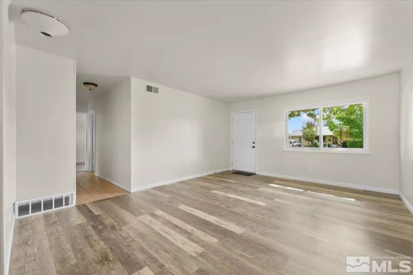1180 Xman, Sparks, Nevada 89431, 3 Bedrooms Bedrooms, ,1 BathroomBathrooms,Residential,Residential,Xman,240013113