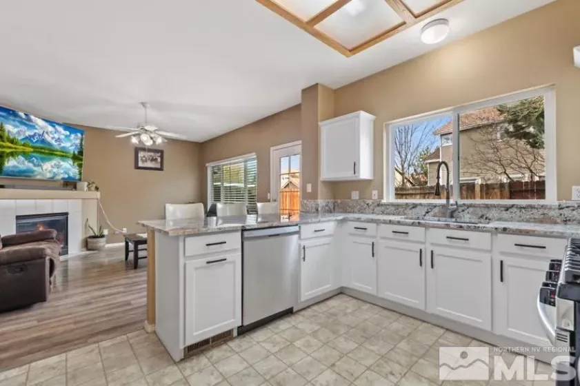 9748 Northrup, Reno, Nevada 89521, 4 Bedrooms Bedrooms, ,3 BathroomsBathrooms,Residential,Residential,Northrup,240014155