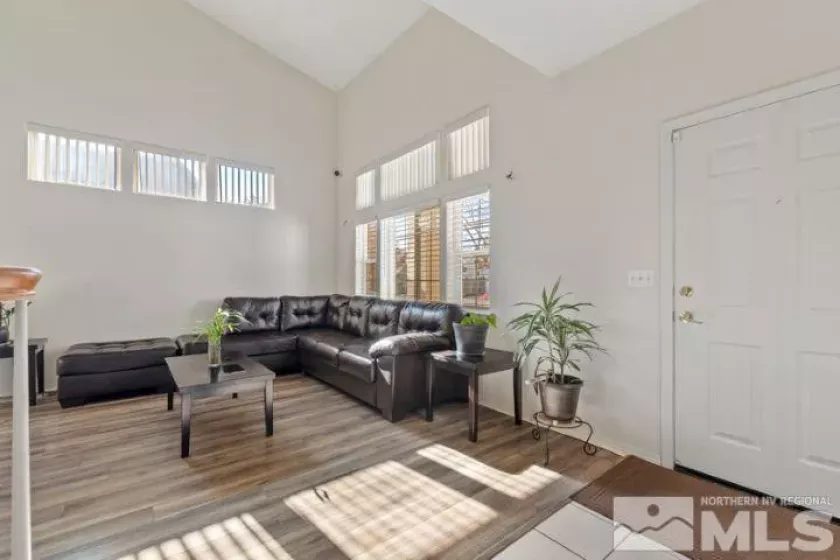 9748 Northrup, Reno, Nevada 89521, 4 Bedrooms Bedrooms, ,3 BathroomsBathrooms,Residential,Residential,Northrup,240014155