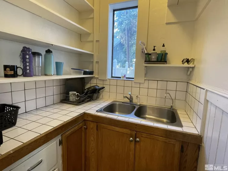 656 Eureka, Reno, Nevada 89512, 3 Bedrooms Bedrooms, ,1 BathroomBathrooms,Residential,Residential,Eureka,250004415