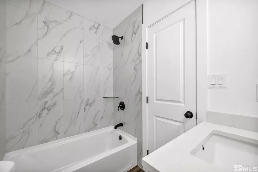 2300 Dickerson, Reno, Nevada 89503, 2 Bedrooms Bedrooms, ,2 BathroomsBathrooms,Residential,Residential,Dickerson,250004155