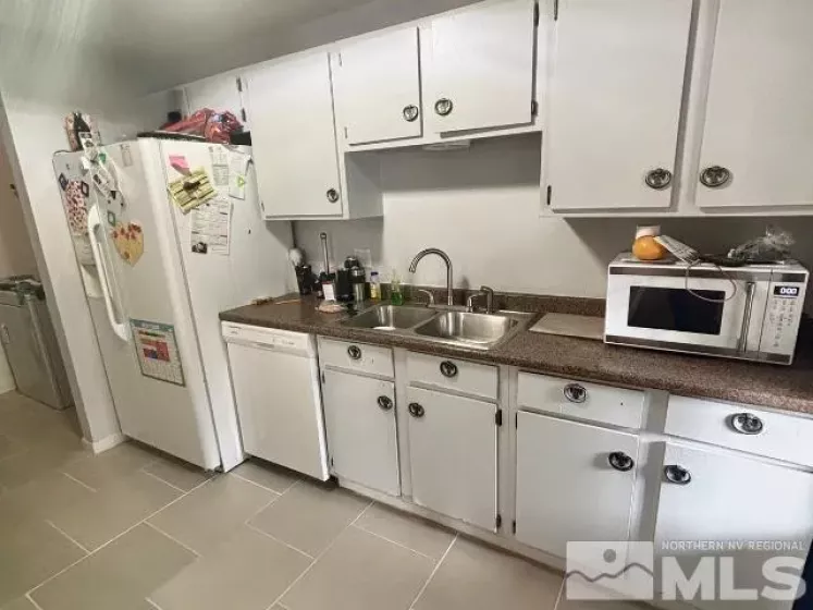 1697 York, Sparks, Nevada 89431, 2 Bedrooms Bedrooms, ,2 BathroomsBathrooms,Residential,Residential,York,250002987