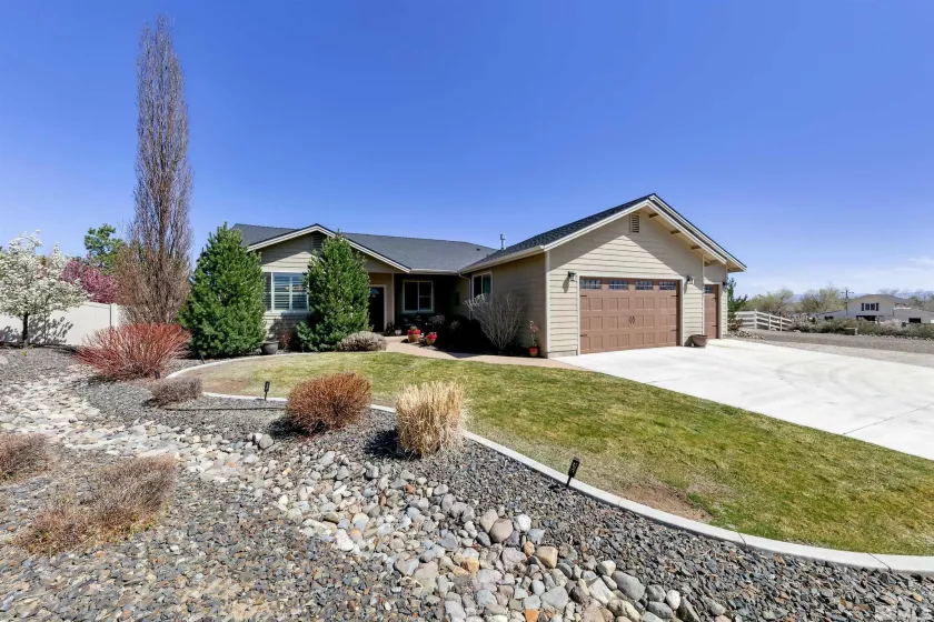1367 Porter, Minden, Nevada 89423, 3 Bedrooms Bedrooms, ,2 BathroomsBathrooms,Residential,Residential,Porter,250005005