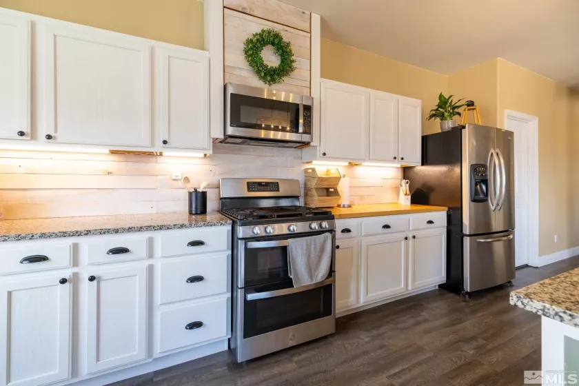 3940 Rainier, Reno, Nevada 89508, 4 Bedrooms Bedrooms, ,2 BathroomsBathrooms,Residential,Residential,Rainier,250004801