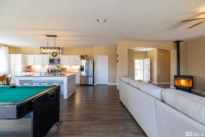 3940 Rainier, Reno, Nevada 89508, 4 Bedrooms Bedrooms, ,2 BathroomsBathrooms,Residential,Residential,Rainier,250004801