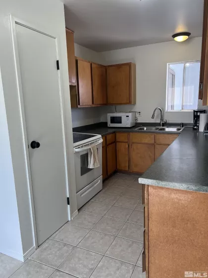 115 Birch, Hawthorne, Nevada 89415, 4 Bedrooms Bedrooms, ,2 BathroomsBathrooms,Residential,Residential,Birch,250004799