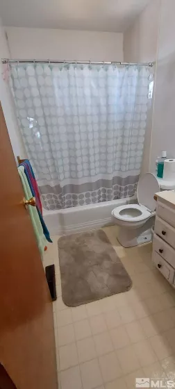 360 & 360 1/2 Virginia, Fallon, Nevada 89406, 4 Bedrooms Bedrooms, ,4 BathroomsBathrooms,Residential Income,Residential,Virginia,250004786
