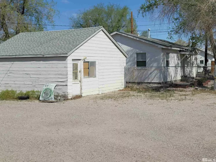 360 & 360 1/2 Virginia, Fallon, Nevada 89406, 4 Bedrooms Bedrooms, ,4 BathroomsBathrooms,Residential Income,Residential,Virginia,250004786