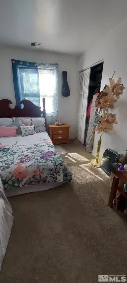 360 & 360 1/2 Virginia, Fallon, Nevada 89406, 4 Bedrooms Bedrooms, ,4 BathroomsBathrooms,Residential Income,Residential,Virginia,250004786