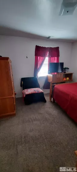 360 & 360 1/2 Virginia, Fallon, Nevada 89406, 4 Bedrooms Bedrooms, ,4 BathroomsBathrooms,Residential Income,Residential,Virginia,250004786
