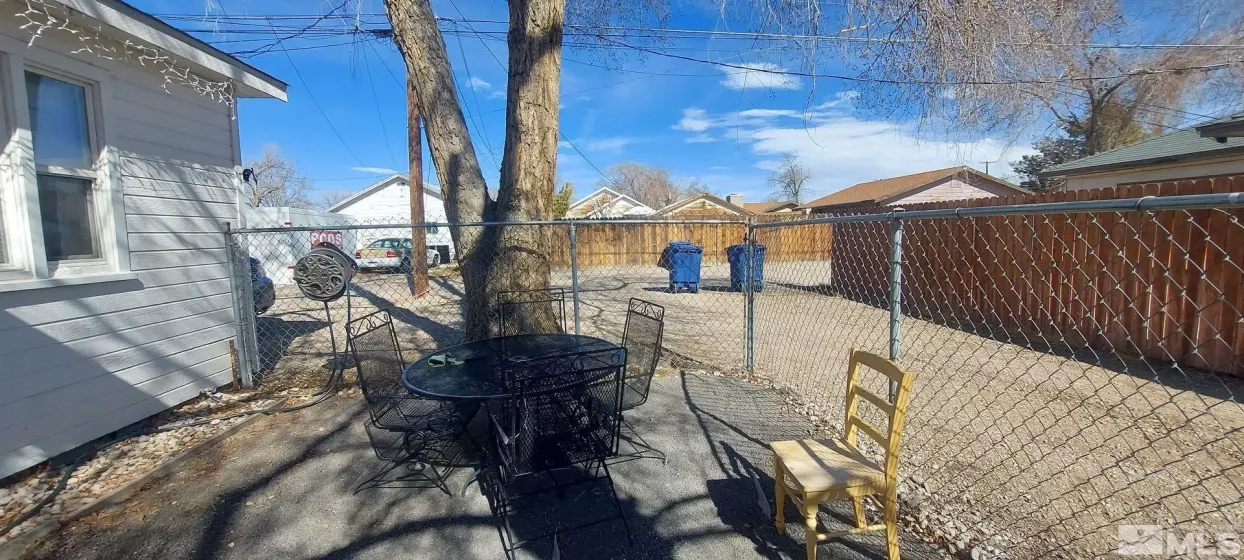 360 & 360 1/2 Virginia, Fallon, Nevada 89406, 4 Bedrooms Bedrooms, ,4 BathroomsBathrooms,Residential Income,Residential,Virginia,250004786
