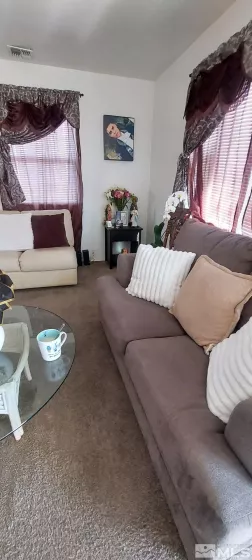 360 & 360 1/2 Virginia, Fallon, Nevada 89406, 4 Bedrooms Bedrooms, ,4 BathroomsBathrooms,Residential Income,Residential,Virginia,250004786