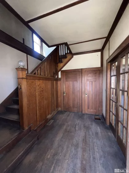 Entry/Foyer