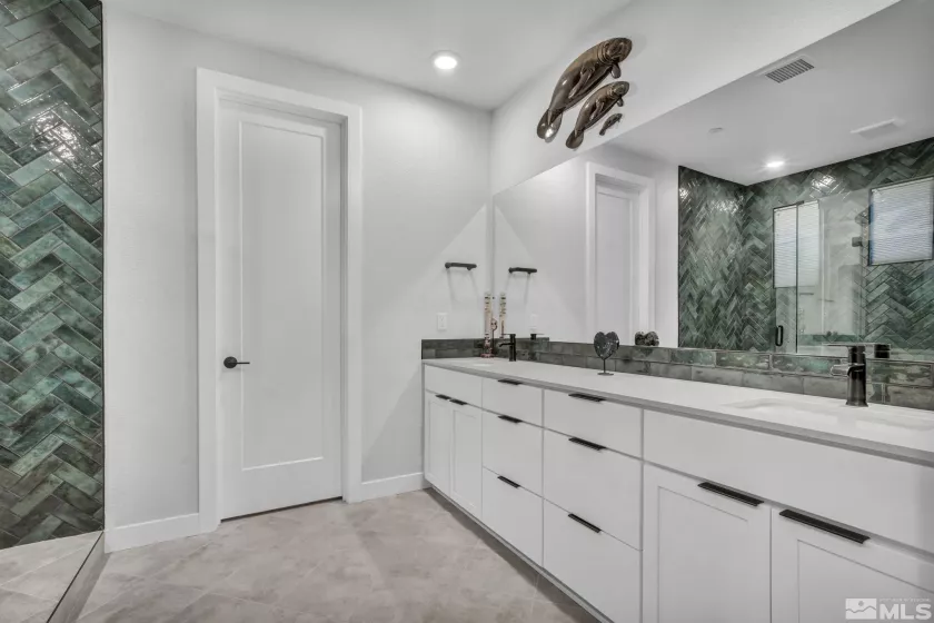 5469 Fossilstone, Sparks, Nevada 89436, 4 Bedrooms Bedrooms, ,3 BathroomsBathrooms,Residential,Residential,Fossilstone,250000380