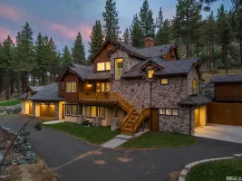 10 Franktown, Reno, Nevada 89704, 3 Bedrooms Bedrooms, ,4 BathroomsBathrooms,Residential,Residential,Franktown,250004678