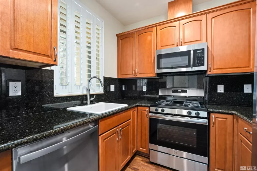 10 Franktown, Reno, Nevada 89704, 3 Bedrooms Bedrooms, ,4 BathroomsBathrooms,Residential,Residential,Franktown,250004678