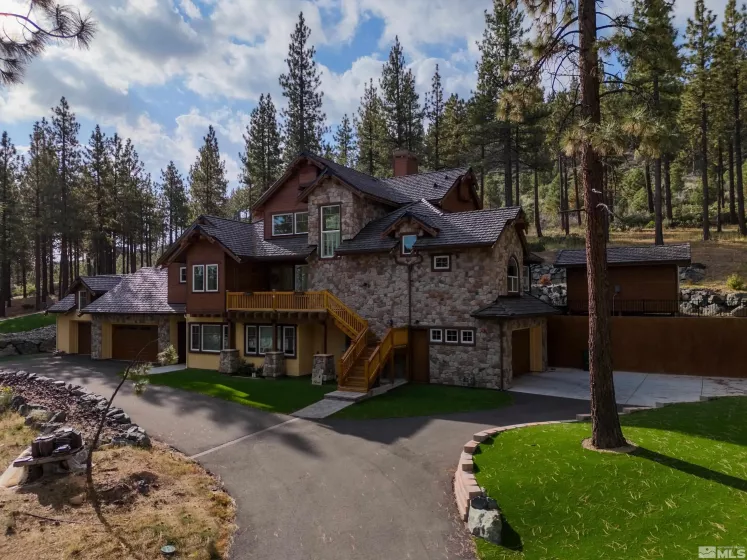 10 Franktown, Reno, Nevada 89704, 3 Bedrooms Bedrooms, ,4 BathroomsBathrooms,Residential,Residential,Franktown,250004678