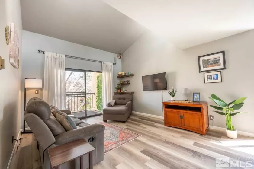 2700 Plumas, Reno, Nevada 89509, 2 Bedrooms Bedrooms, ,2 BathroomsBathrooms,Residential,Residential,Plumas,250004674