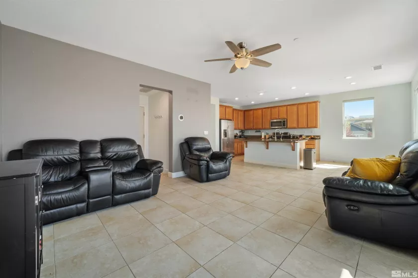 2575 Piero, Sparks, Nevada 89434, 4 Bedrooms Bedrooms, ,3 BathroomsBathrooms,Residential,Residential,Piero,250004919
