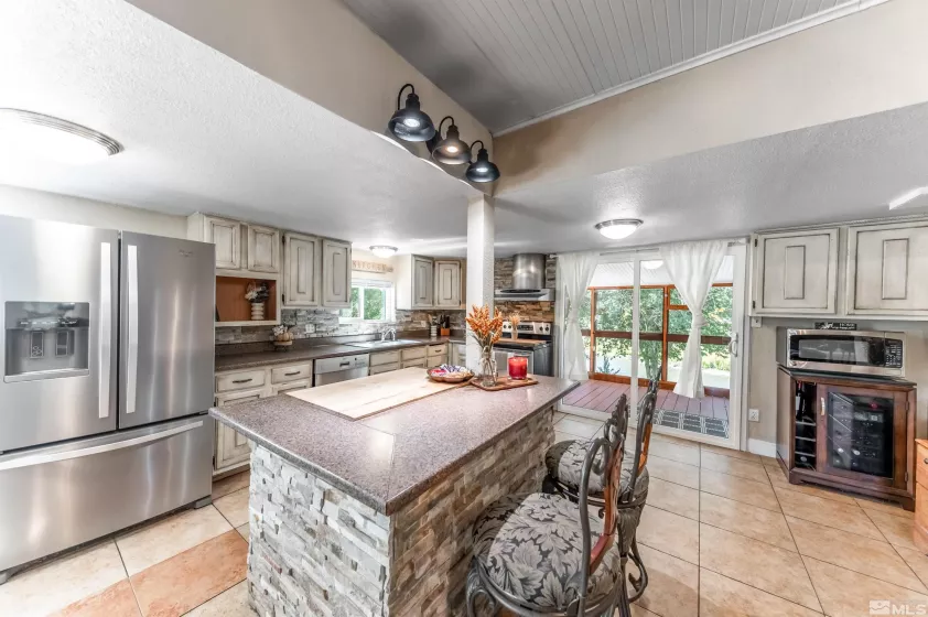 325 Lincoln, Fernley, Nevada 89442, 2 Bedrooms Bedrooms, ,1 BathroomBathrooms,Residential,Residential,Lincoln,240013247