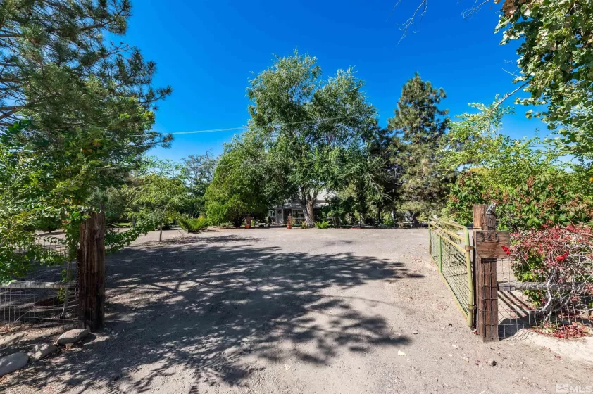 325 Lincoln, Fernley, Nevada 89442, 2 Bedrooms Bedrooms, ,1 BathroomBathrooms,Residential,Residential,Lincoln,240013247
