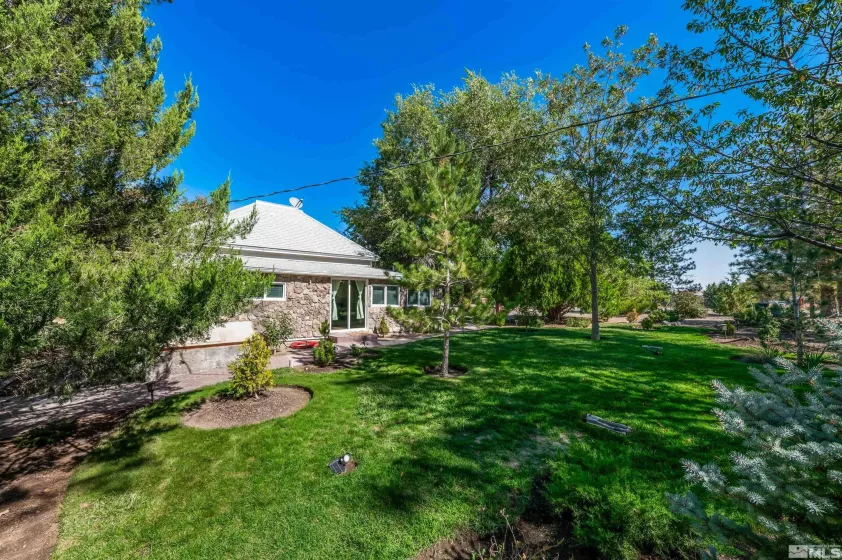 325 Lincoln, Fernley, Nevada 89442, 2 Bedrooms Bedrooms, ,1 BathroomBathrooms,Residential,Residential,Lincoln,240013247