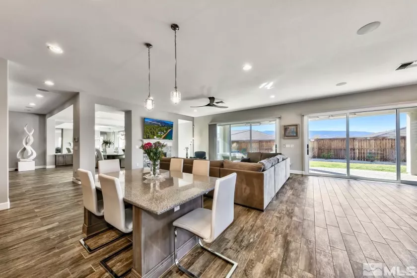 9895 Gainsborough, Reno, Nevada 89521, 5 Bedrooms Bedrooms, ,5 BathroomsBathrooms,Residential,Residential,Gainsborough,250004841