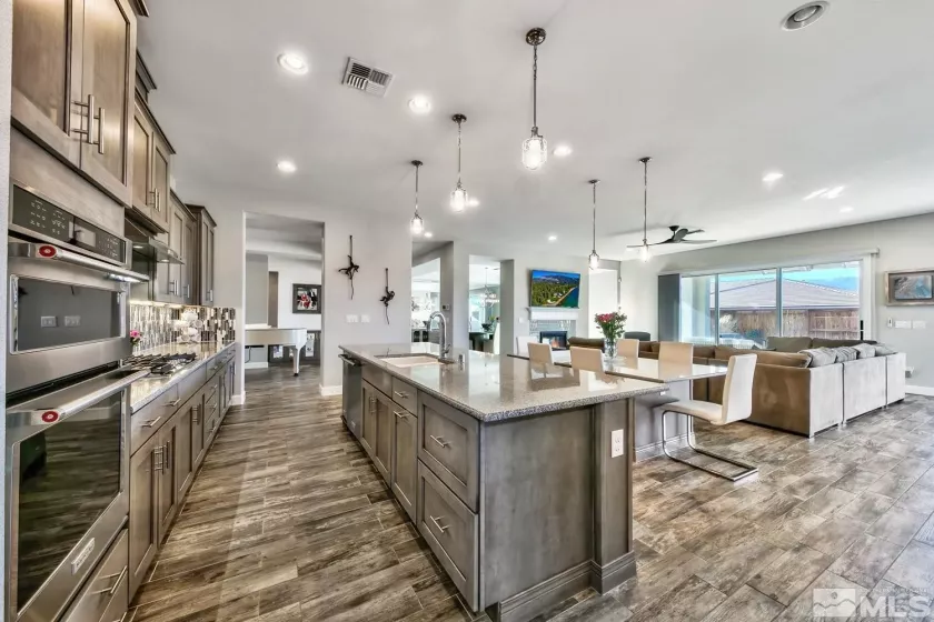 9895 Gainsborough, Reno, Nevada 89521, 5 Bedrooms Bedrooms, ,5 BathroomsBathrooms,Residential,Residential,Gainsborough,250004841