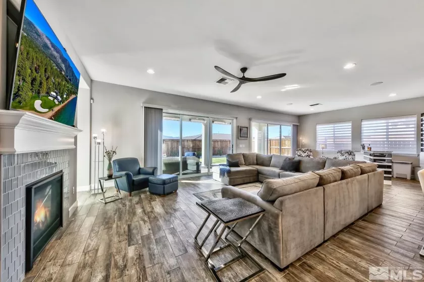 9895 Gainsborough, Reno, Nevada 89521, 5 Bedrooms Bedrooms, ,5 BathroomsBathrooms,Residential,Residential,Gainsborough,250004841