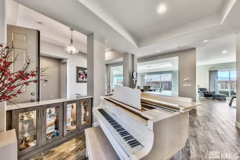 9895 Gainsborough, Reno, Nevada 89521, 5 Bedrooms Bedrooms, ,5 BathroomsBathrooms,Residential,Residential,Gainsborough,250004841