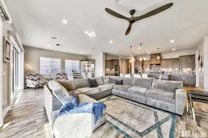 9895 Gainsborough, Reno, Nevada 89521, 5 Bedrooms Bedrooms, ,5 BathroomsBathrooms,Residential,Residential,Gainsborough,250004841