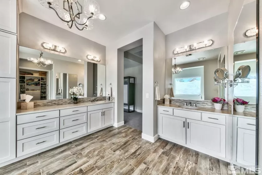 9895 Gainsborough, Reno, Nevada 89521, 5 Bedrooms Bedrooms, ,5 BathroomsBathrooms,Residential,Residential,Gainsborough,250004841