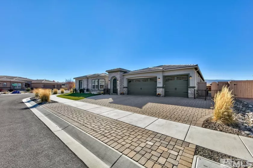 9895 Gainsborough, Reno, Nevada 89521, 5 Bedrooms Bedrooms, ,5 BathroomsBathrooms,Residential,Residential,Gainsborough,250004841