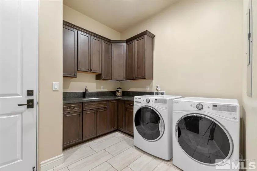 20612 Chanson, Reno, Nevada 89511, 6 Bedrooms Bedrooms, ,8 BathroomsBathrooms,Residential,Residential,Chanson,240013581