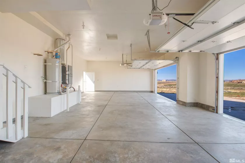2165 Hog Tommy, Spring Creek, Nevada 89815, 5 Bedrooms Bedrooms, ,4 BathroomsBathrooms,Residential,Residential,Hog Tommy,250004794